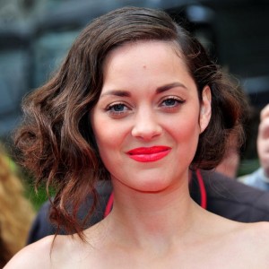 Marion Cotillard Falso Bob